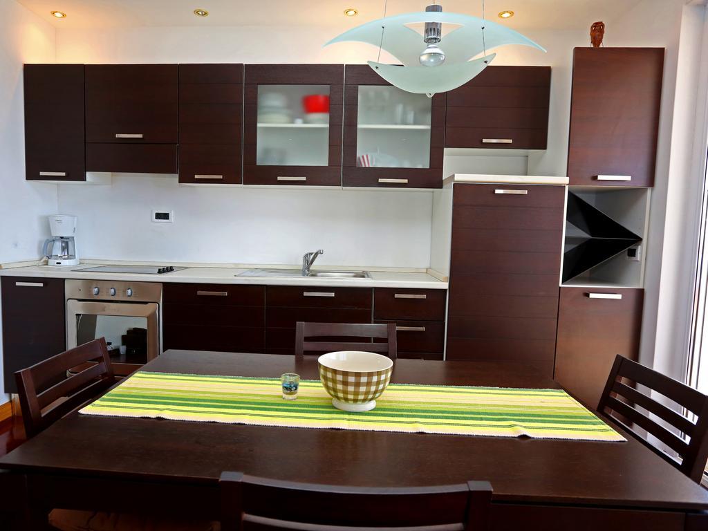 Lovely Apartment With Beautiful Pool Primošten Zewnętrze zdjęcie