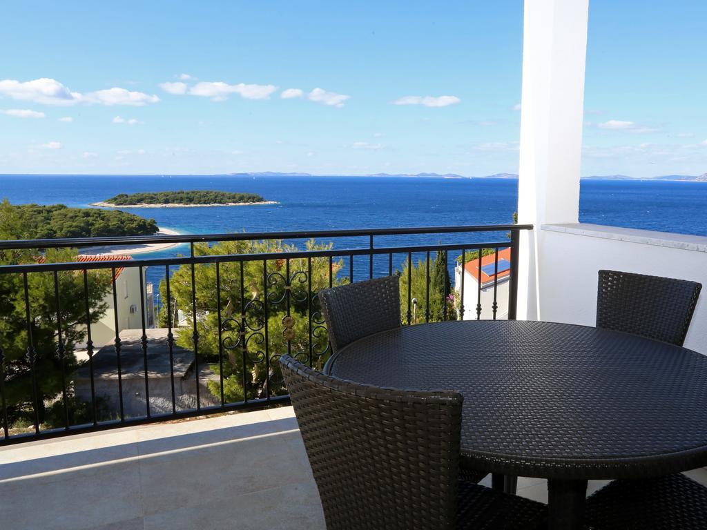 Lovely Apartment With Beautiful Pool Primošten Zewnętrze zdjęcie