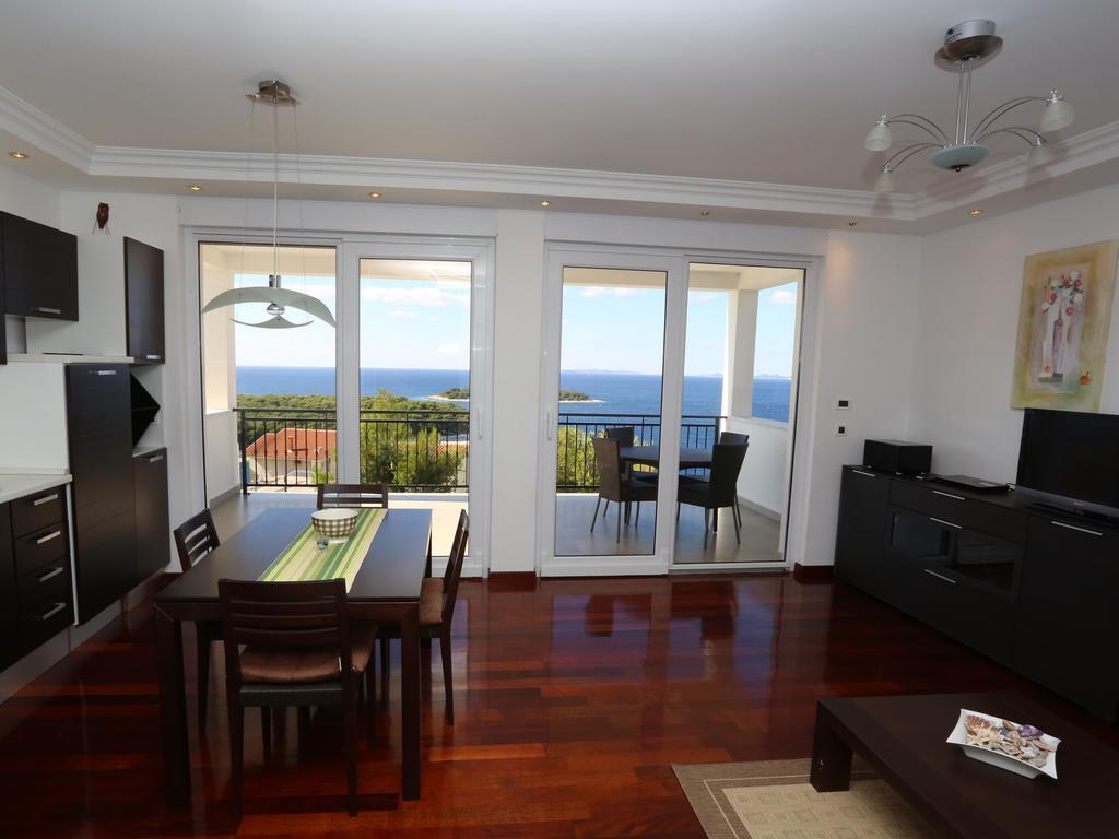 Lovely Apartment With Beautiful Pool Primošten Zewnętrze zdjęcie