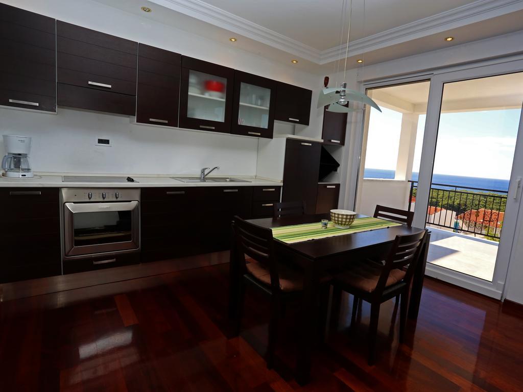 Lovely Apartment With Beautiful Pool Primošten Zewnętrze zdjęcie